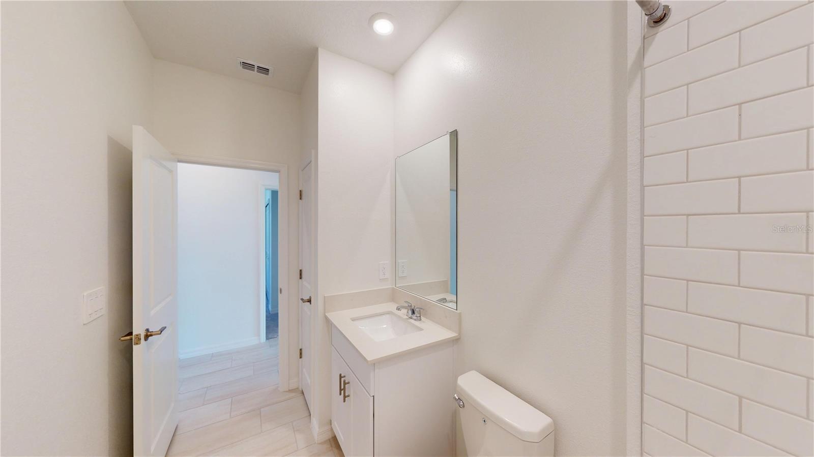 ANGELINE - Residential Lease