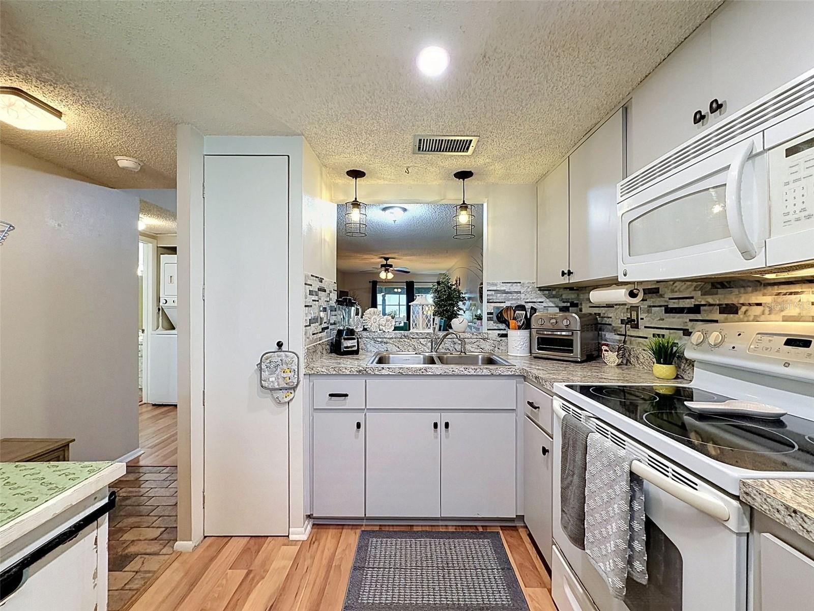 TIMBER OAKS FAIRWAY VILLAS - Residential