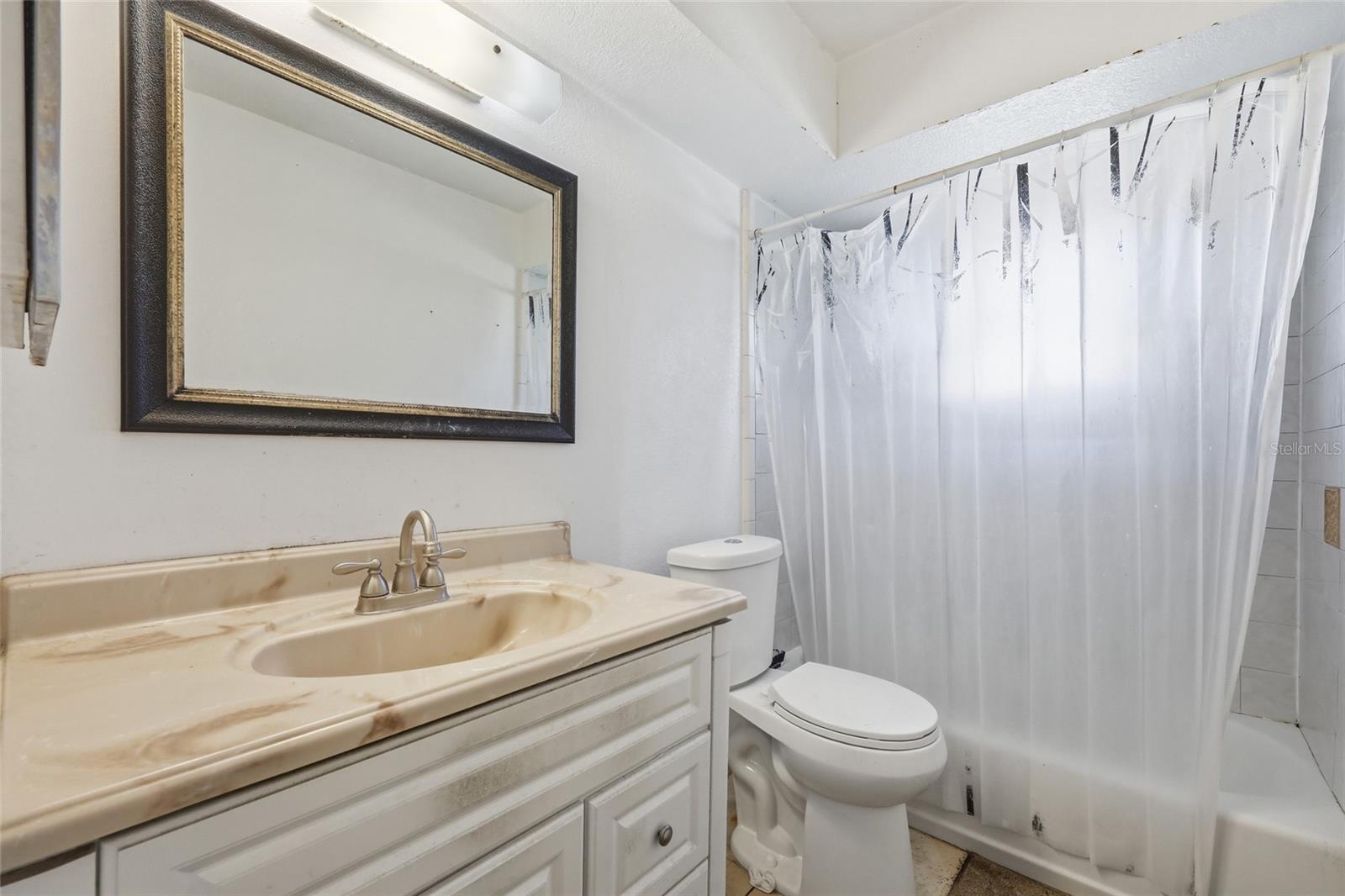 GARDEN LAKE ESTATES UNIT 1 - Residential
