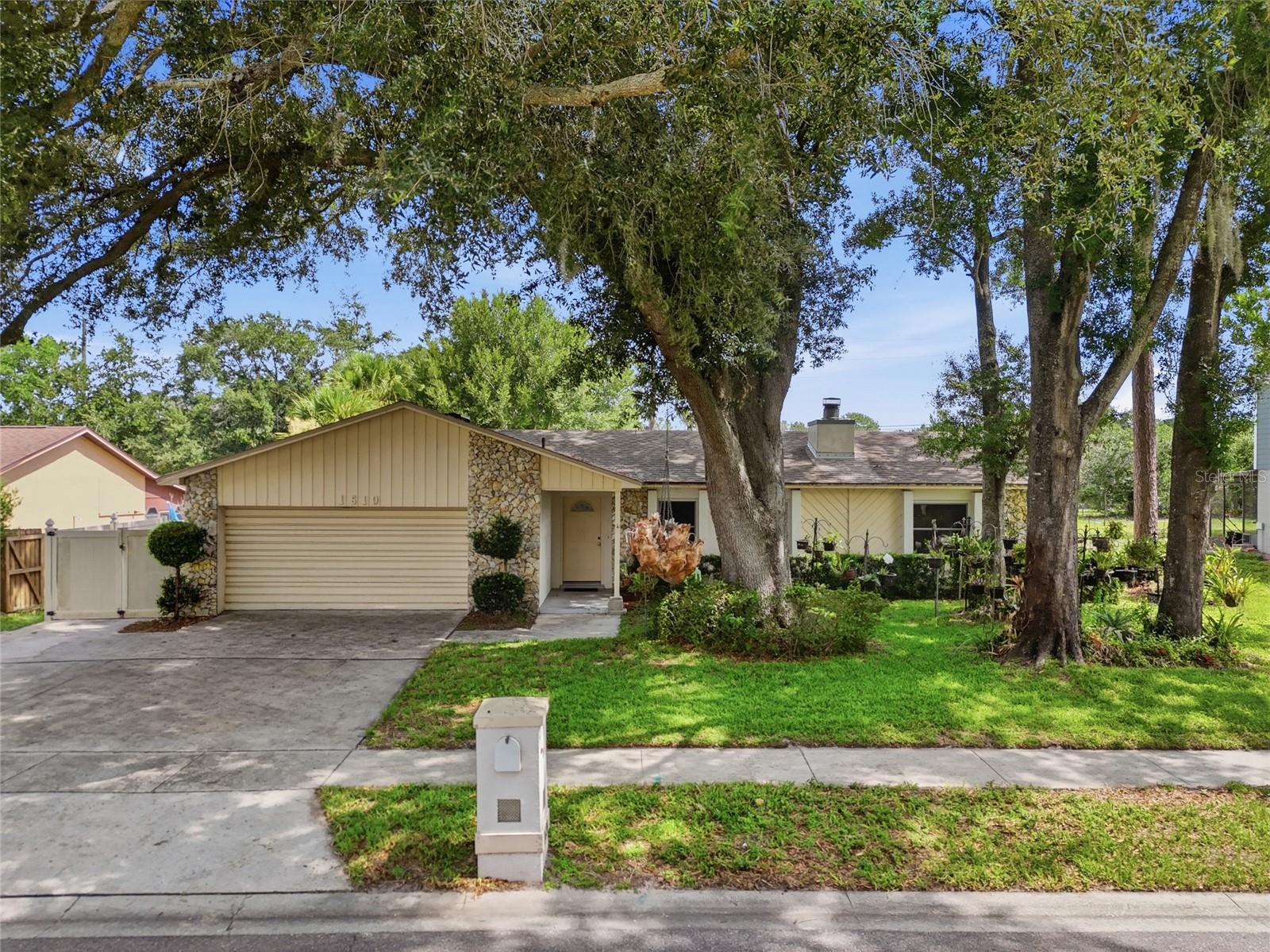GARDEN LAKE ESTATES UNIT 1 - Residential