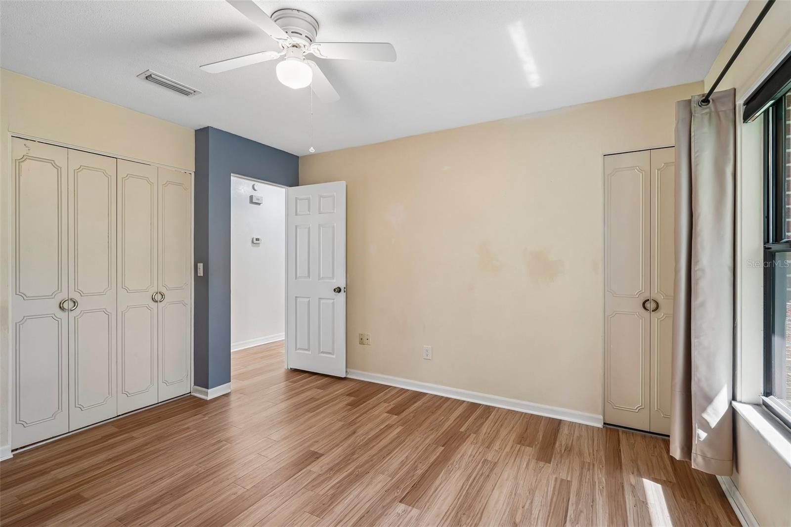 COUNTRY CLUB ESTATE MCINTOSH GRT - Residential
