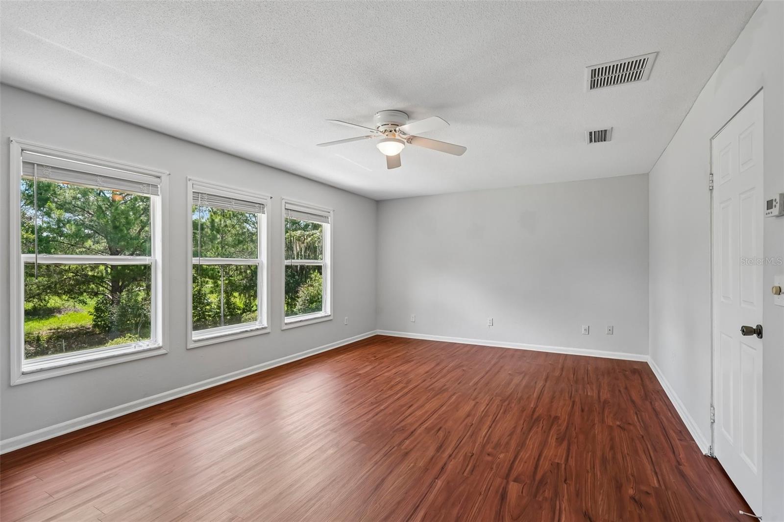 COUNTRY CLUB ESTATE MCINTOSH GRT - Residential