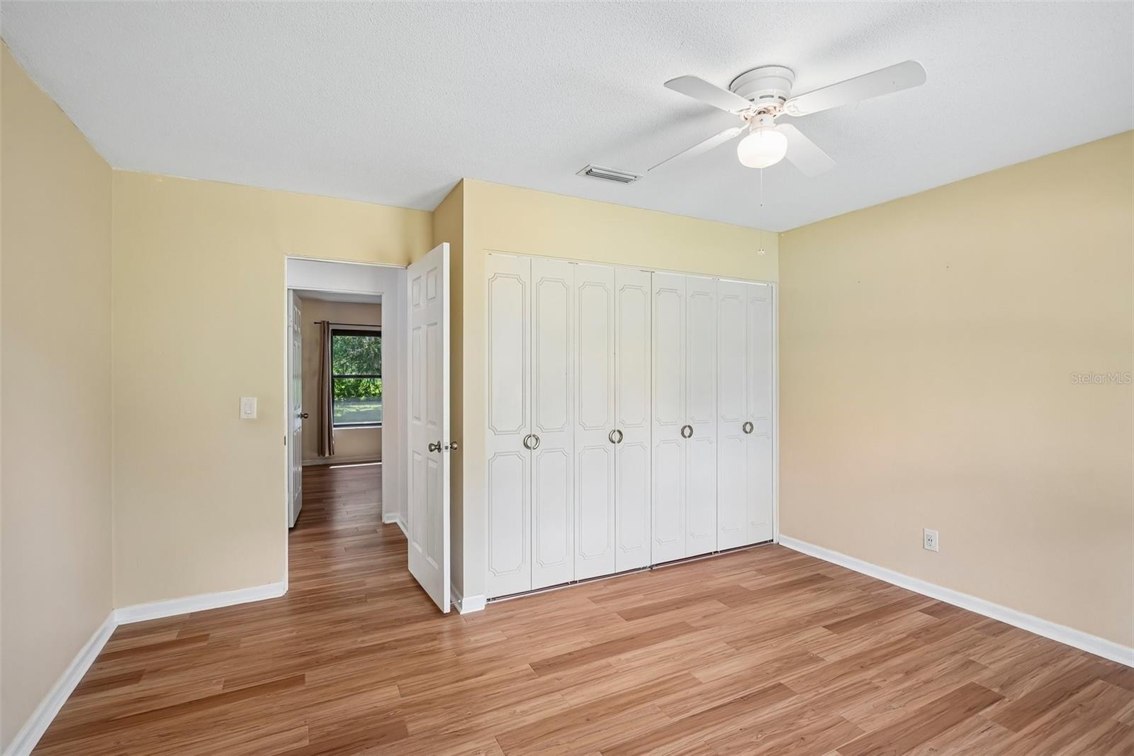 COUNTRY CLUB ESTATE MCINTOSH GRT - Residential