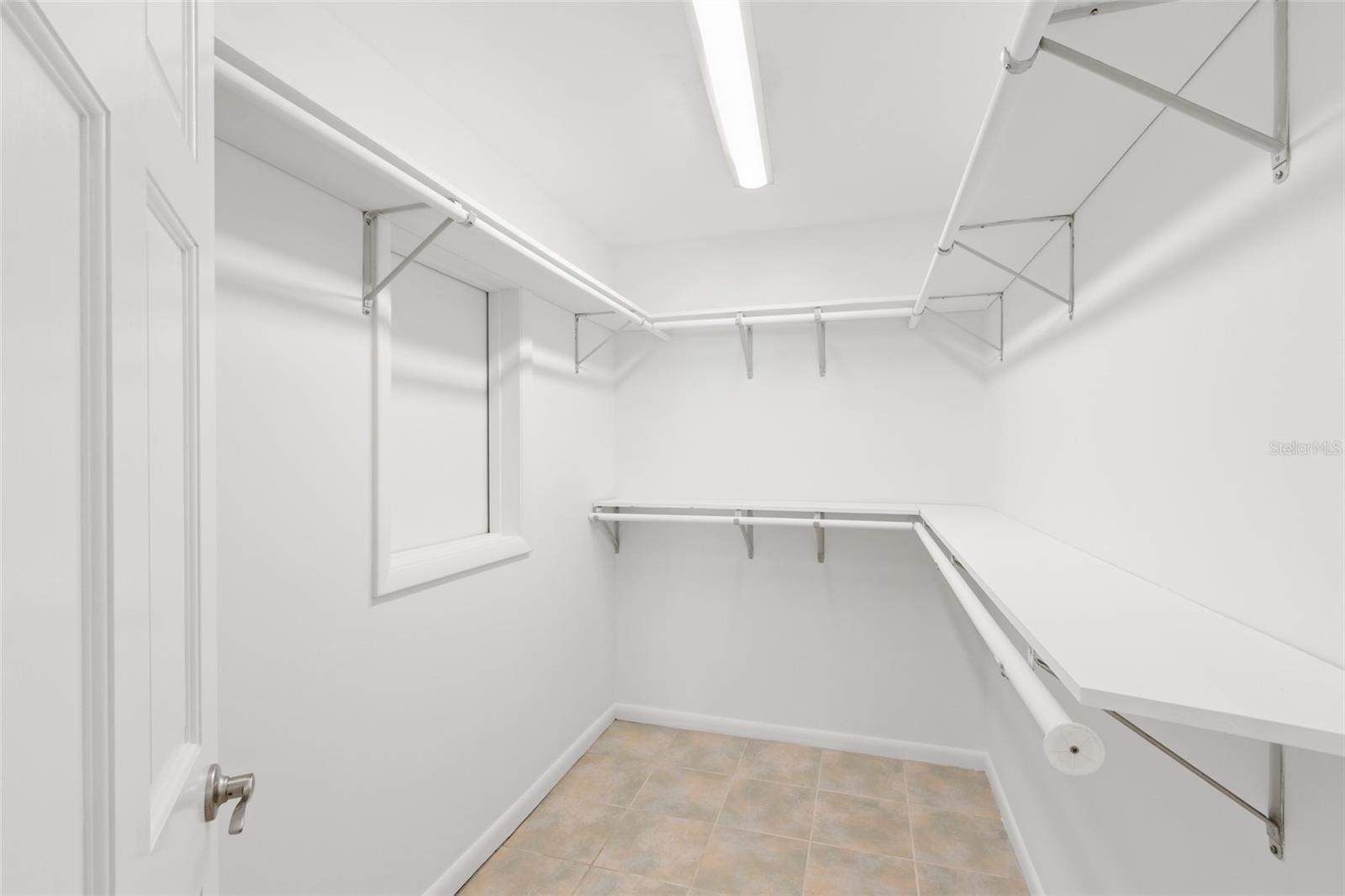BOYS WORK - Residential