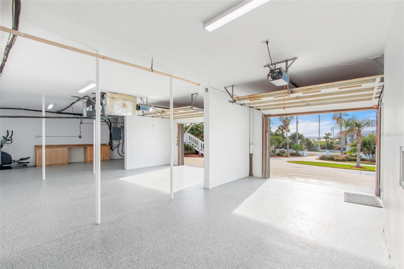 BOYS WORK - Residential