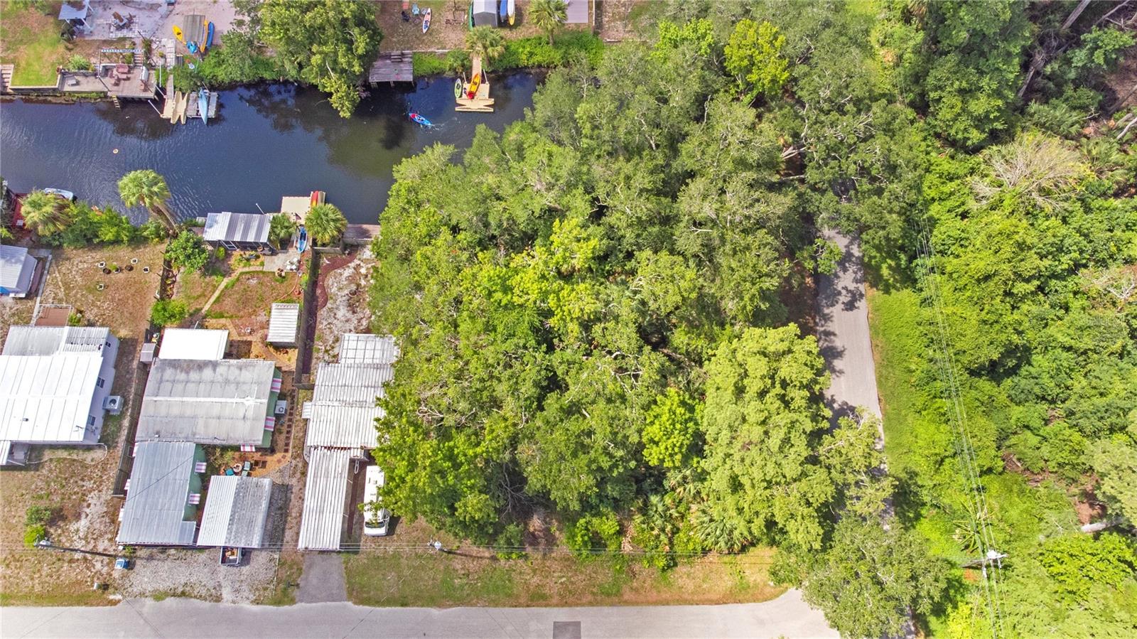 WEEKI WACHEE RIVER ESTATE - Land