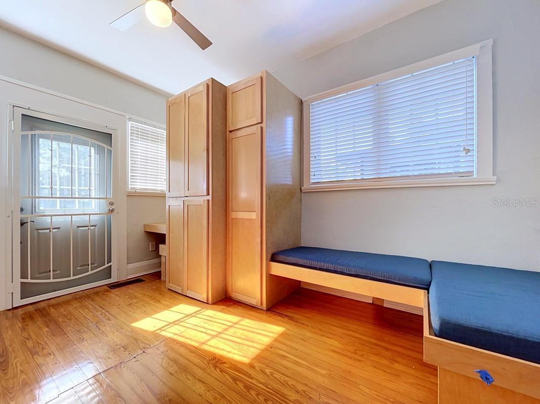 JOHNSONS T H SUB - Residential
