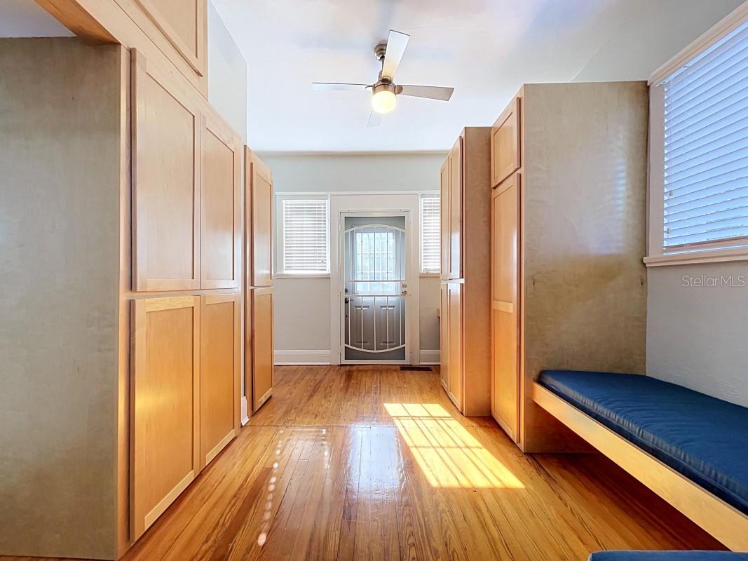 JOHNSONS T H SUB - Residential