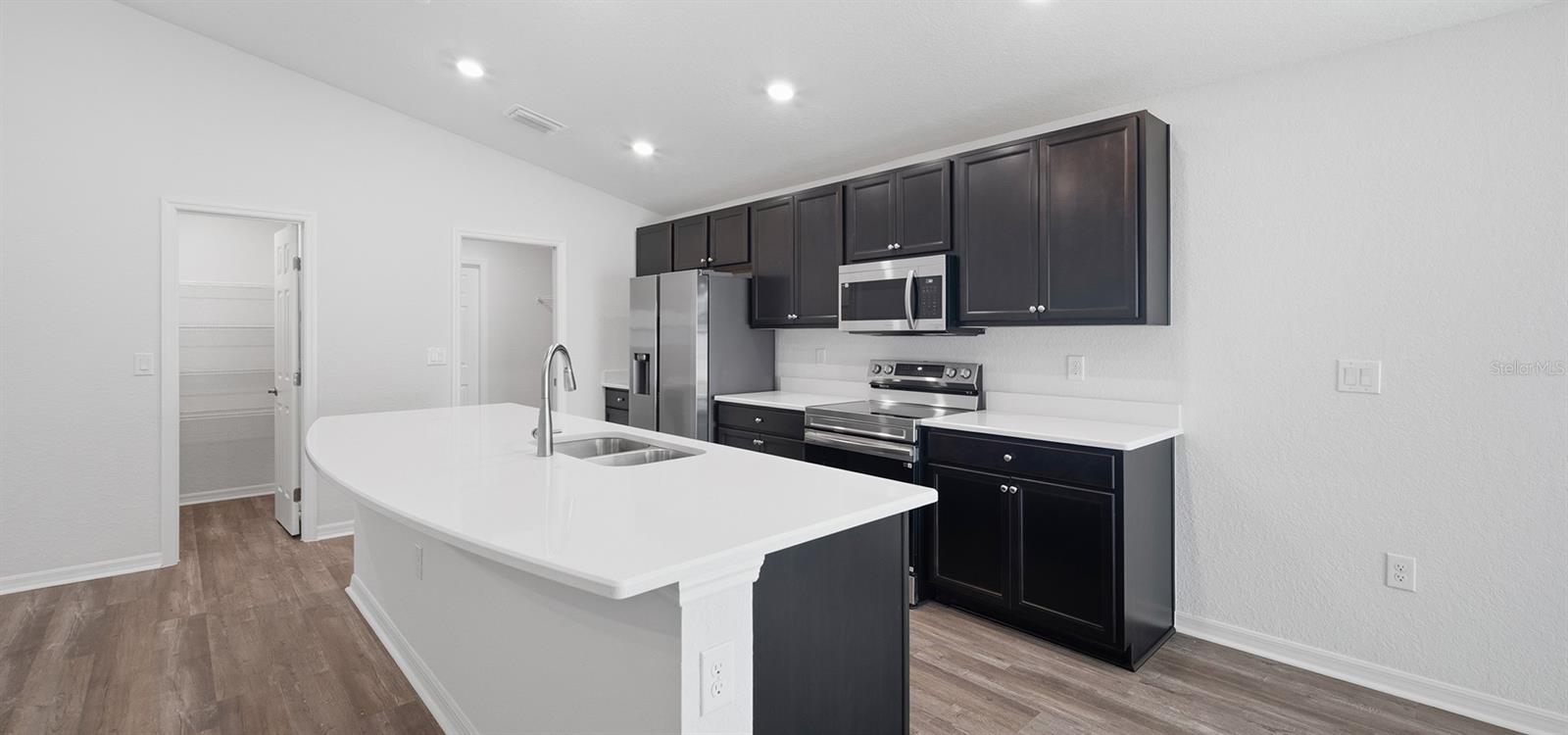 VISTA TRACE - Residential