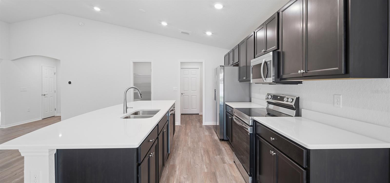 VISTA TRACE - Residential