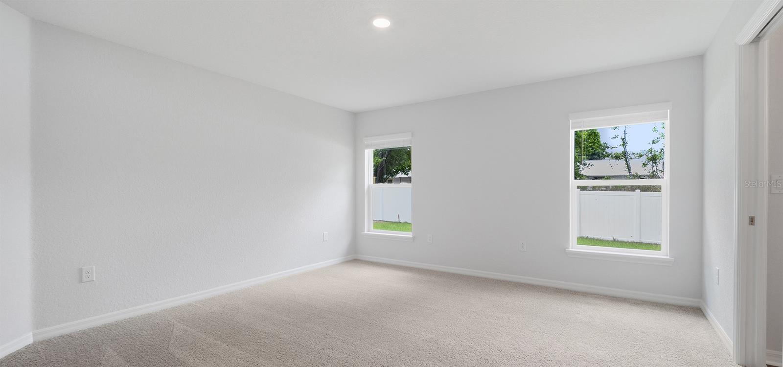 VISTA TRACE - Residential