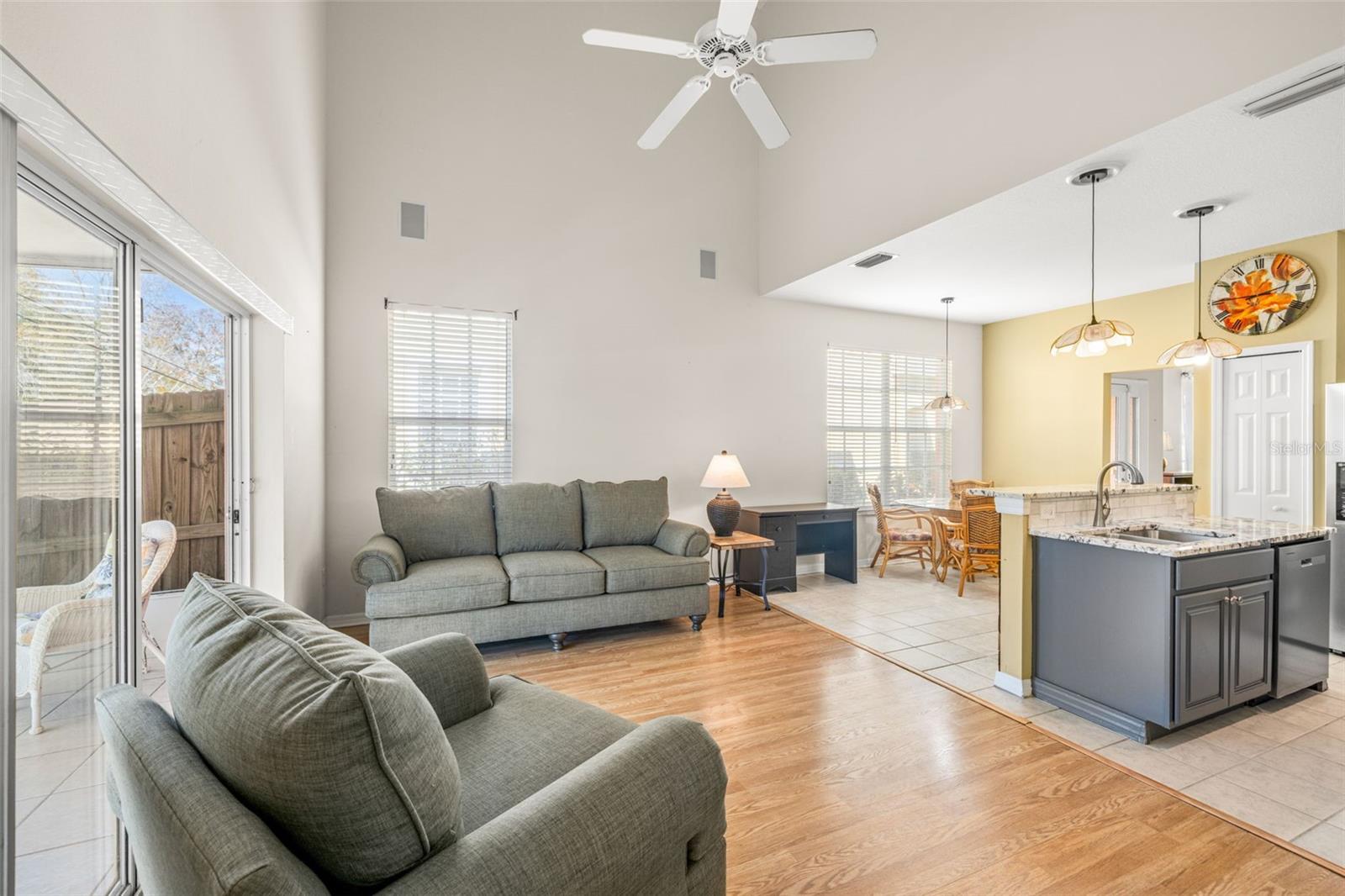 CASA BLANCA - Residential