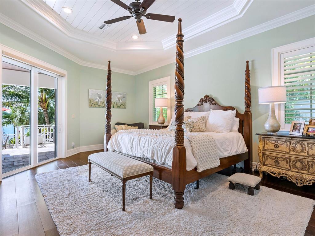 BAY ISLAND SHORES - Residential