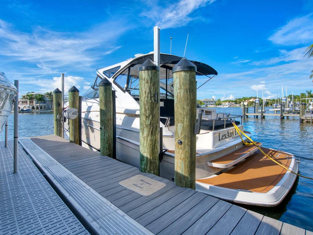 BAY ISLAND SHORES - Residential