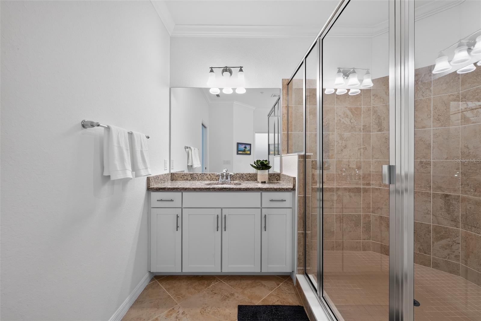 COACH HOMES 3/HERITAGE LNDG PH - Residential