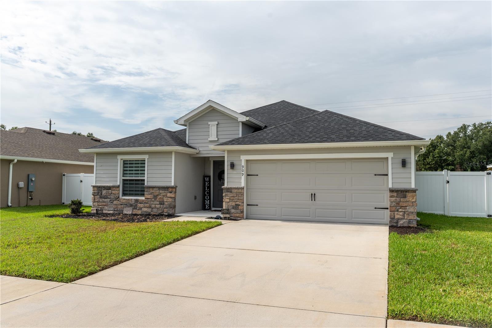 AUBURN COVE PH 2 & 3 - Residential