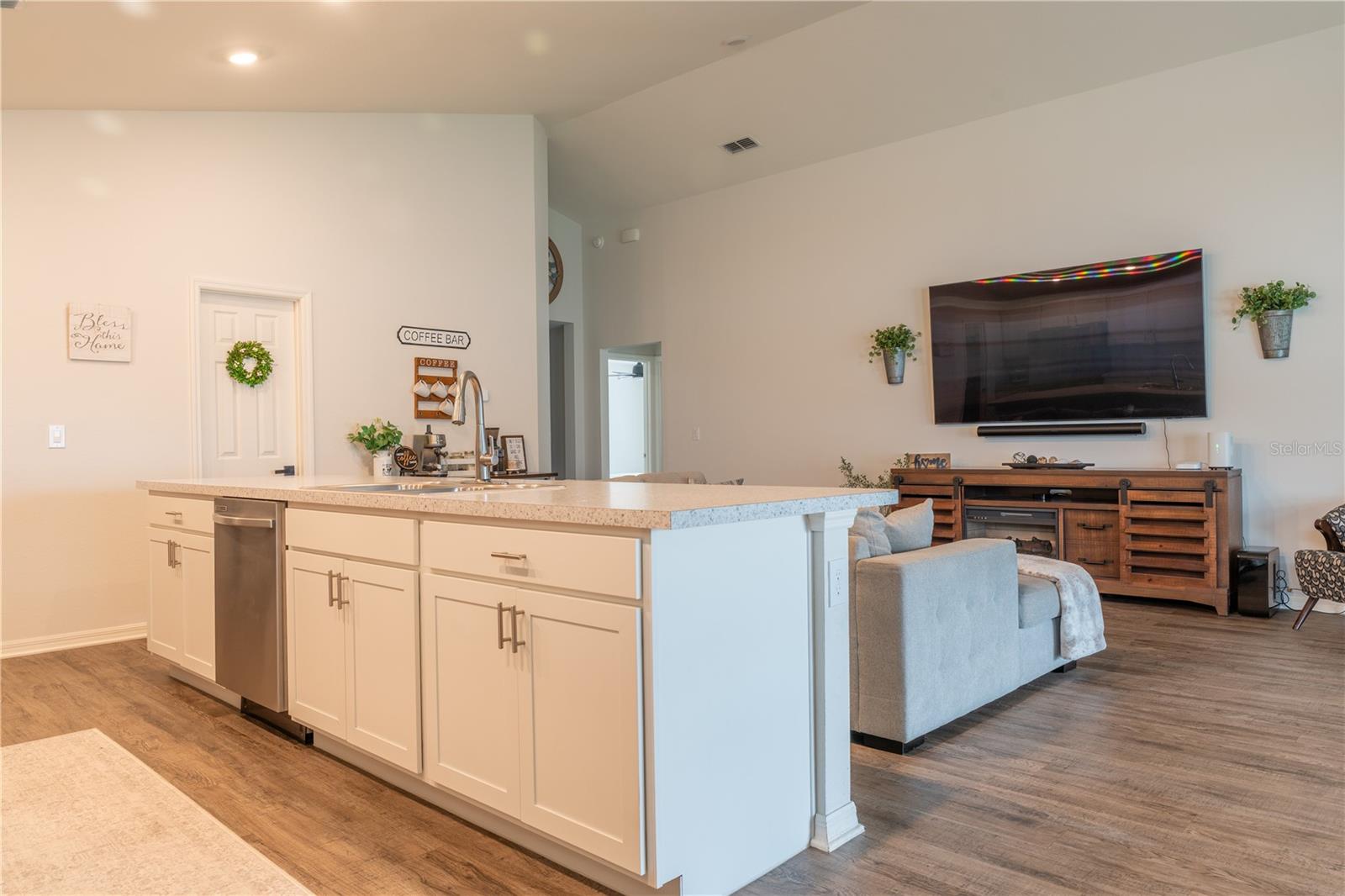 AUBURN COVE PH 2 & 3 - Residential