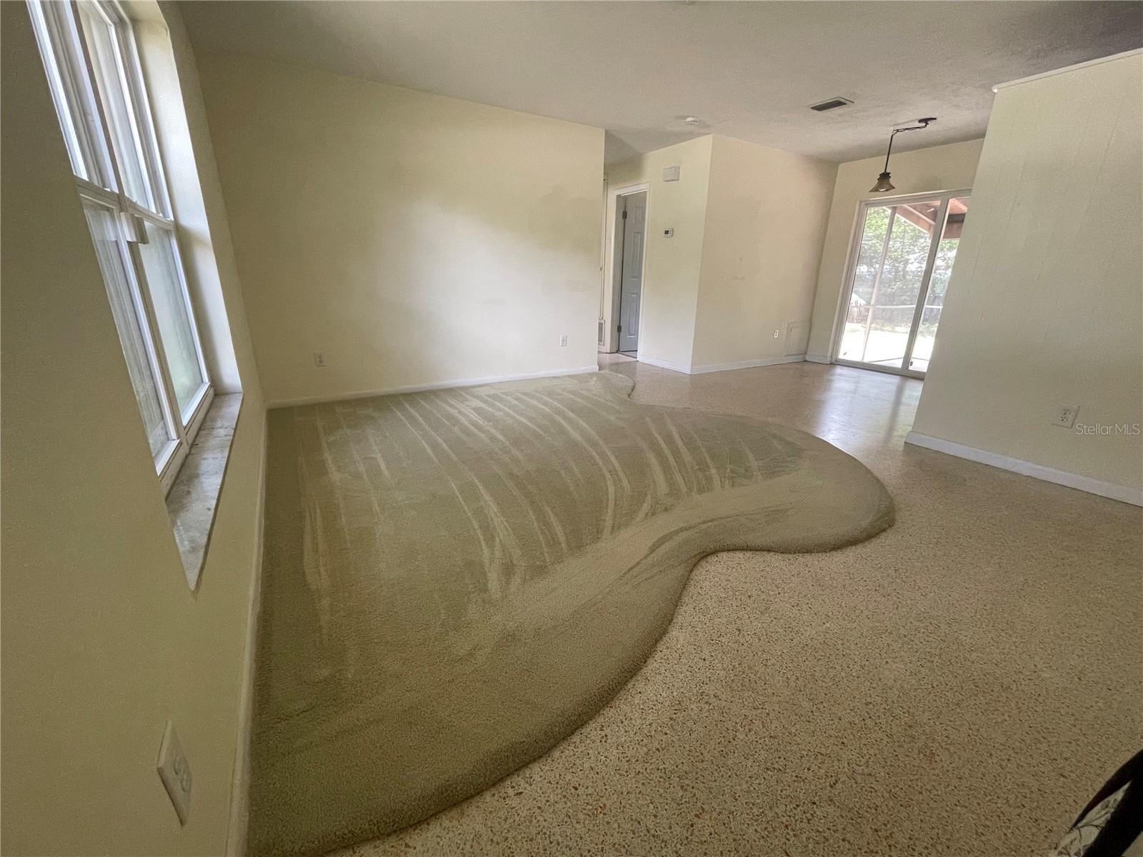 DELTONA LAKES UNIT 01 - Residential Lease