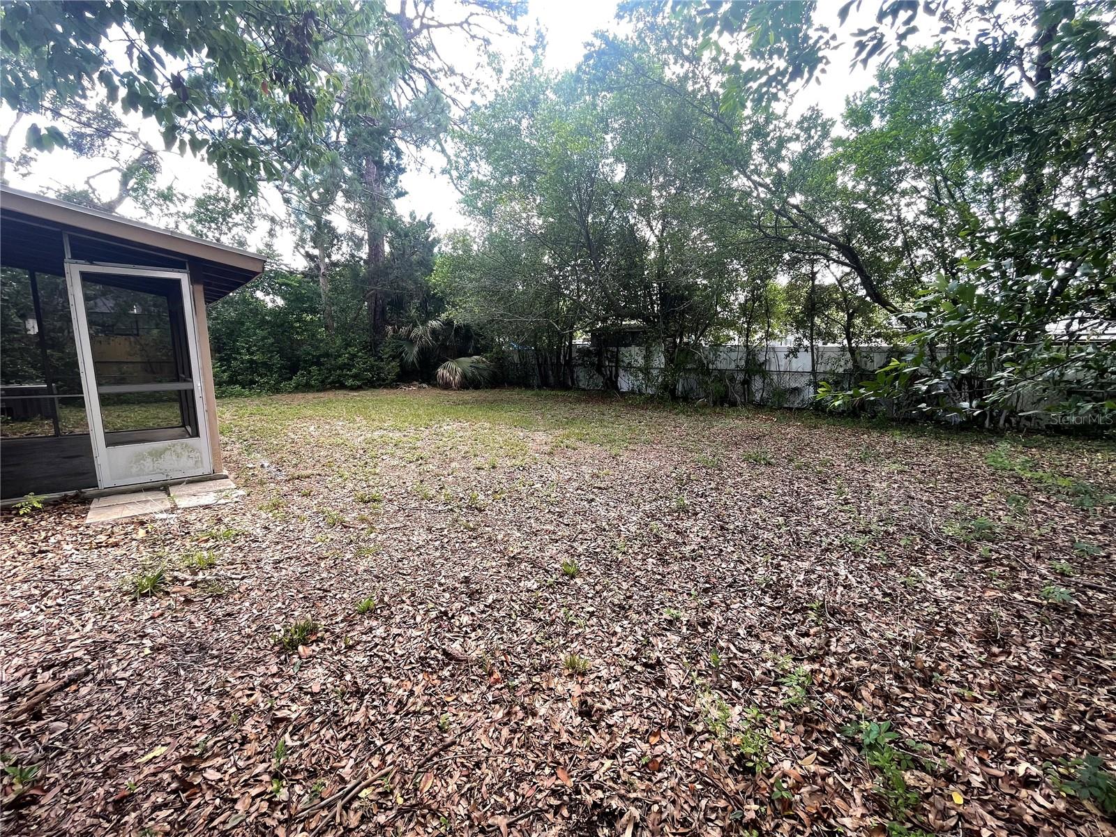 DELTONA LAKES UNIT 01 - Residential Lease