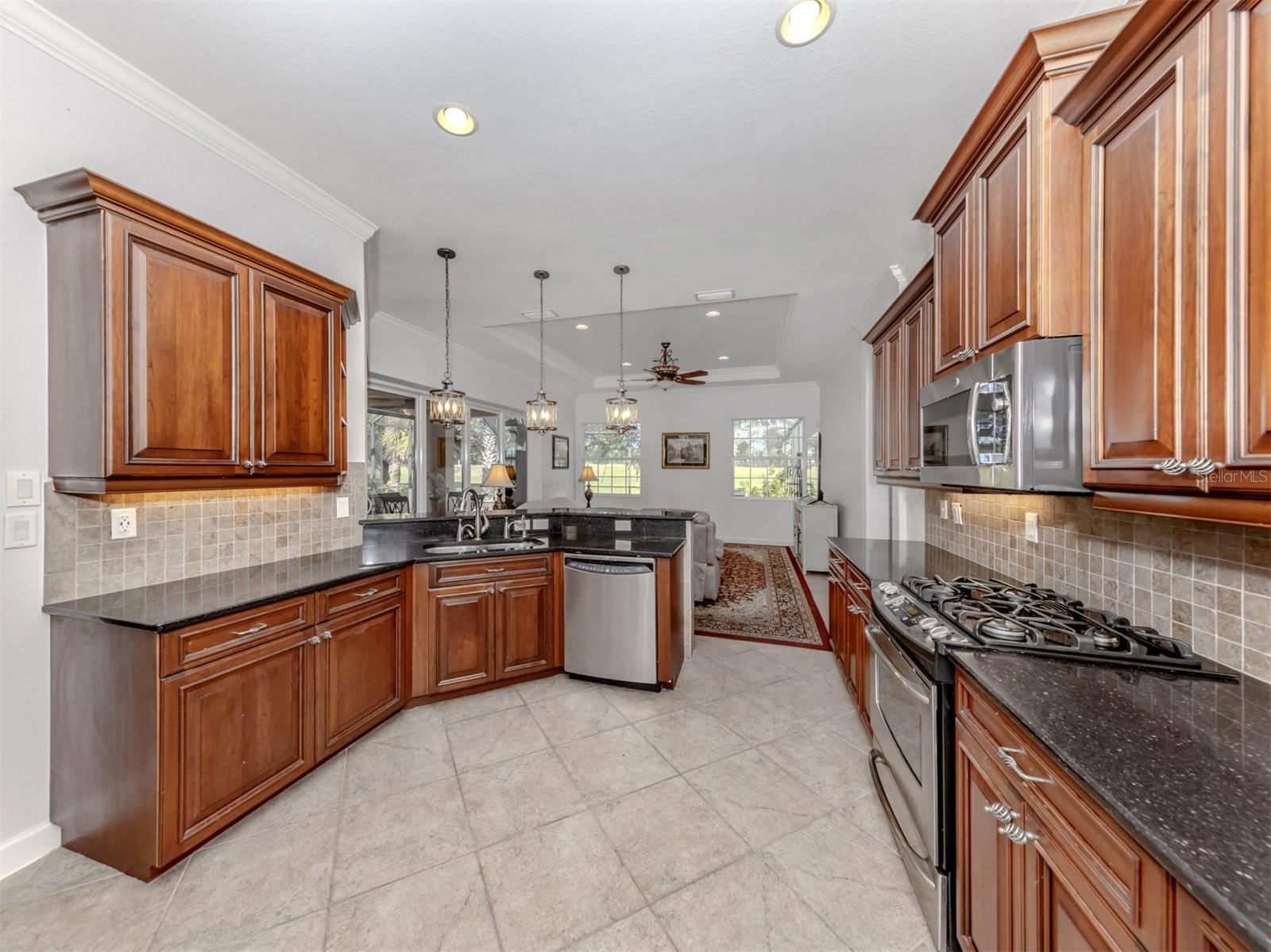 VENETIAN GOLF & RIV CLUB PH 03H - Residential