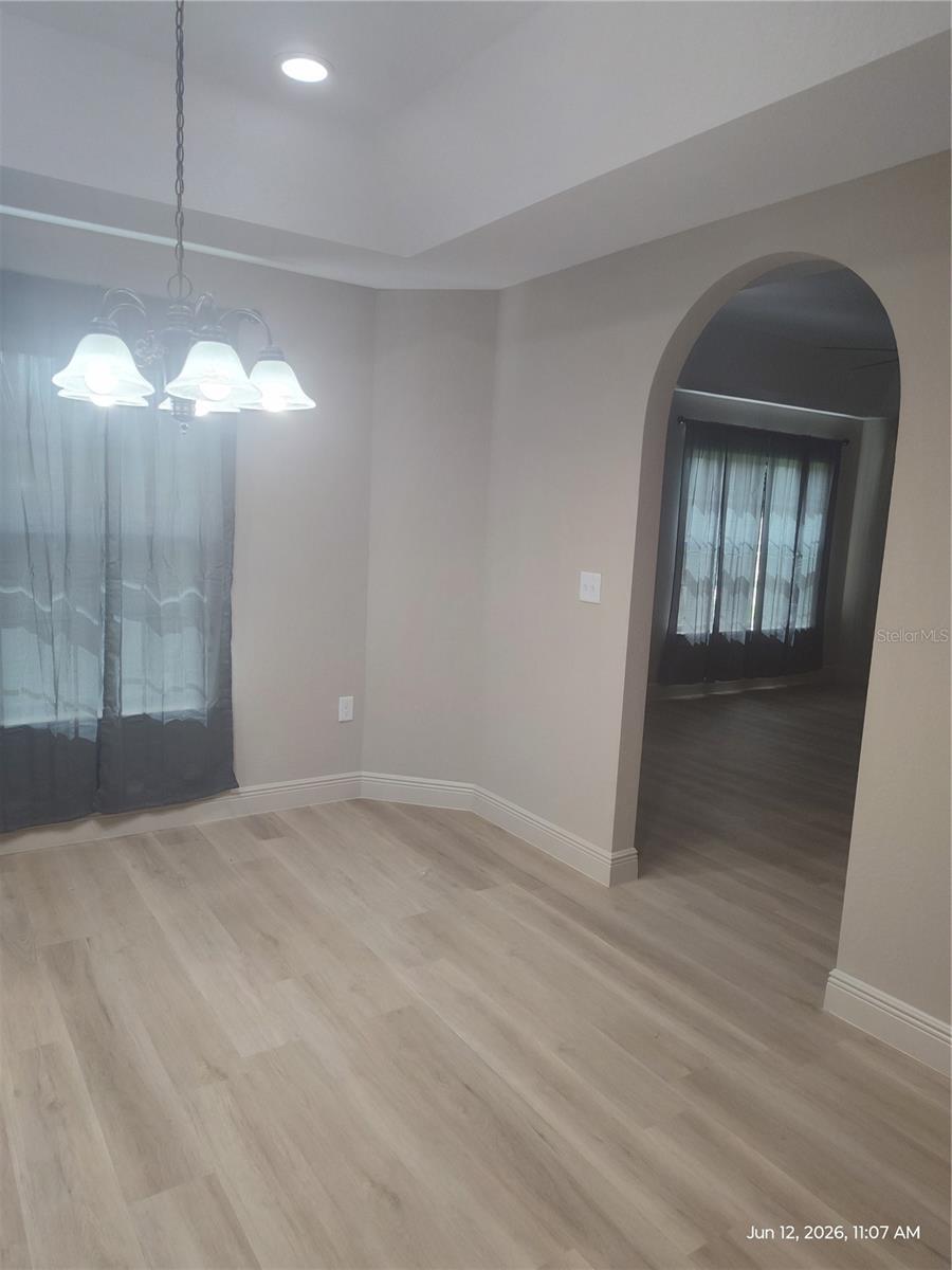BELLEVIEW HEIGHTS ESTATE - Residential Lease
