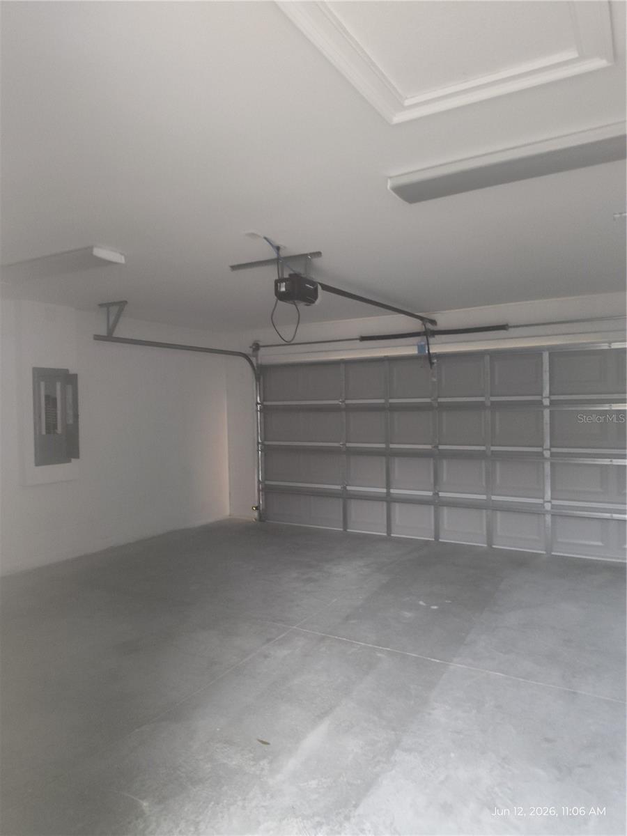 BELLEVIEW HEIGHTS ESTATE - Residential Lease