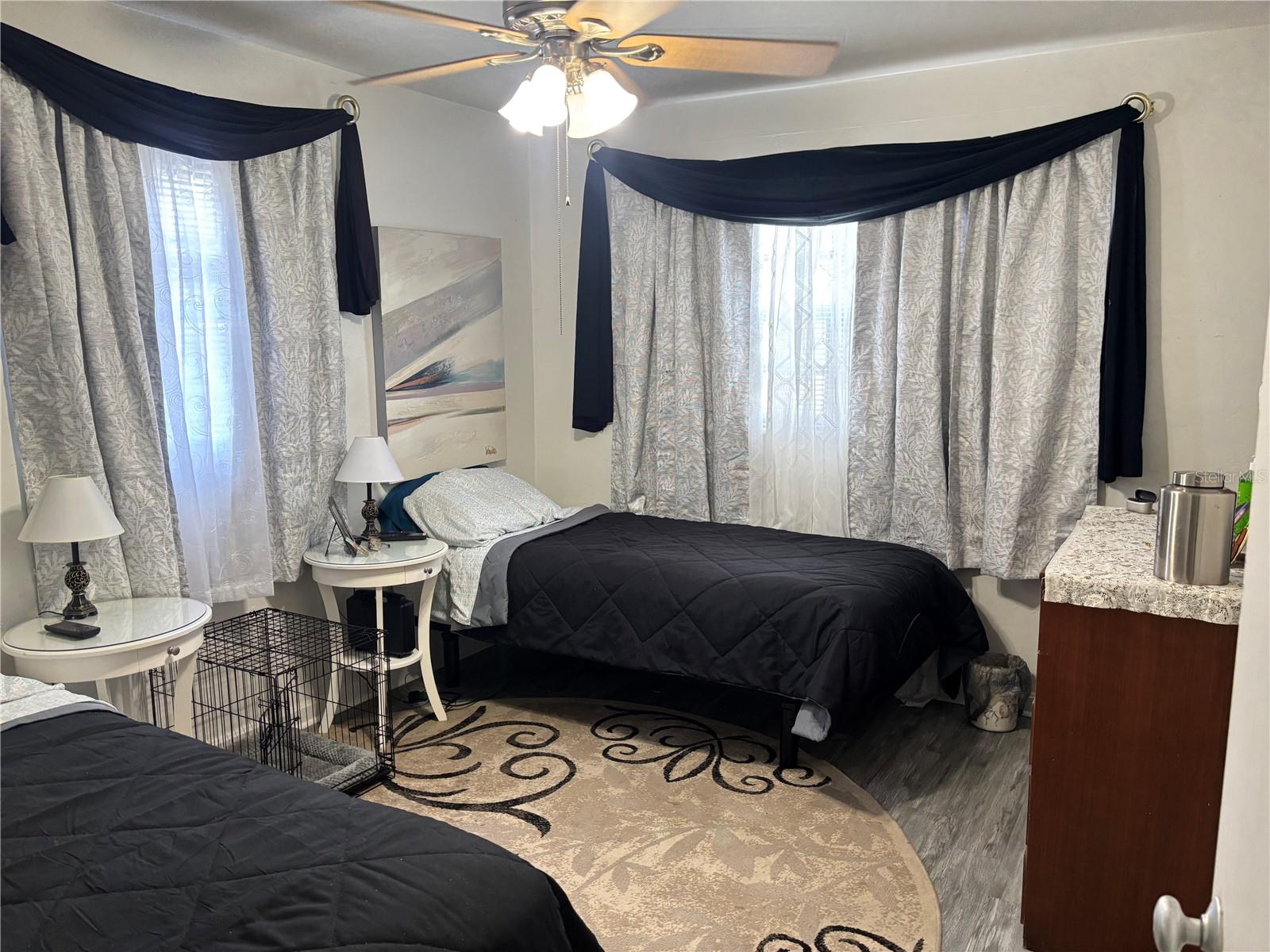 SUN RAY HOMES 01 - Residential