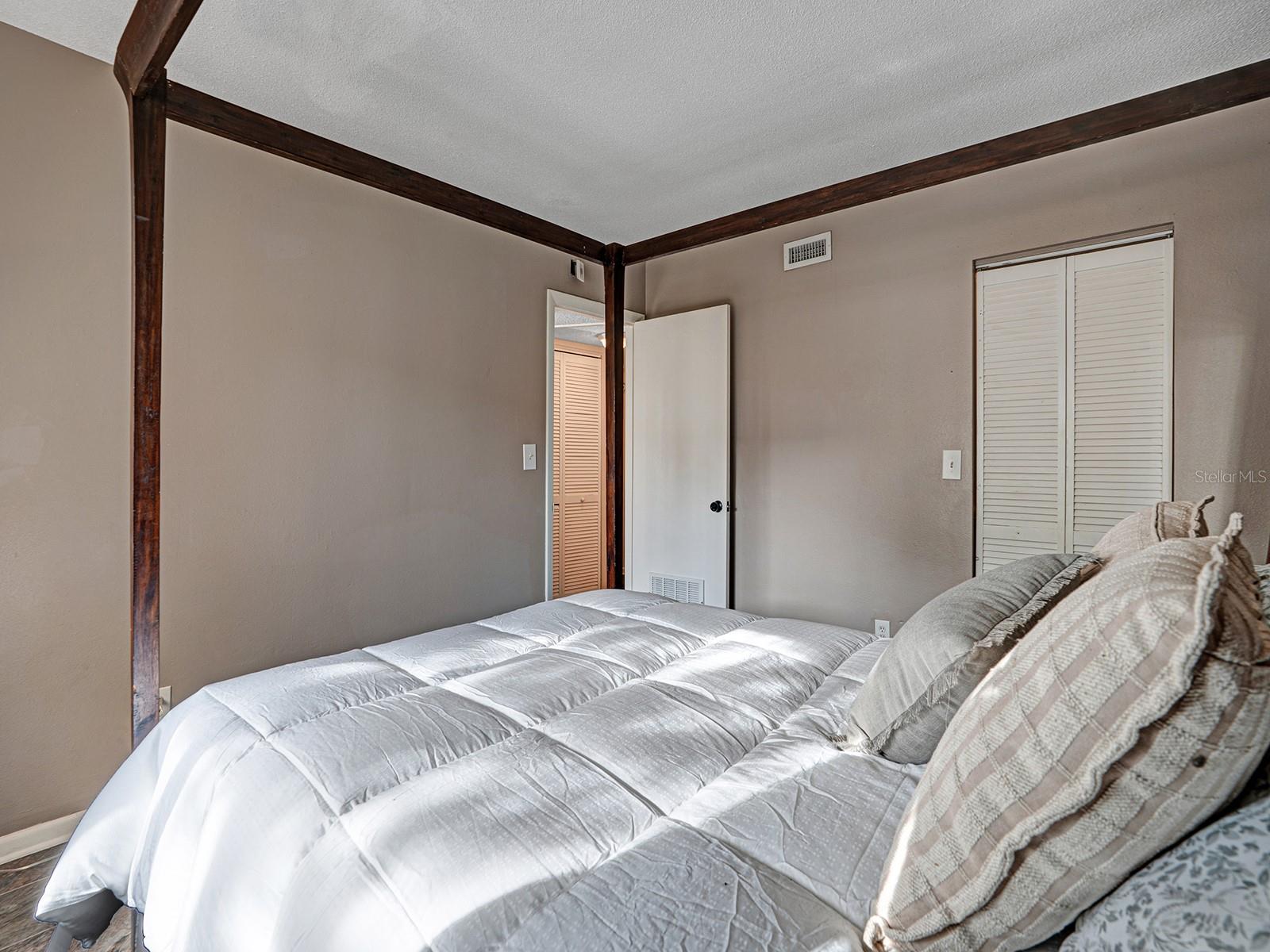 ST ANDREWS COVE CONDO - Residential