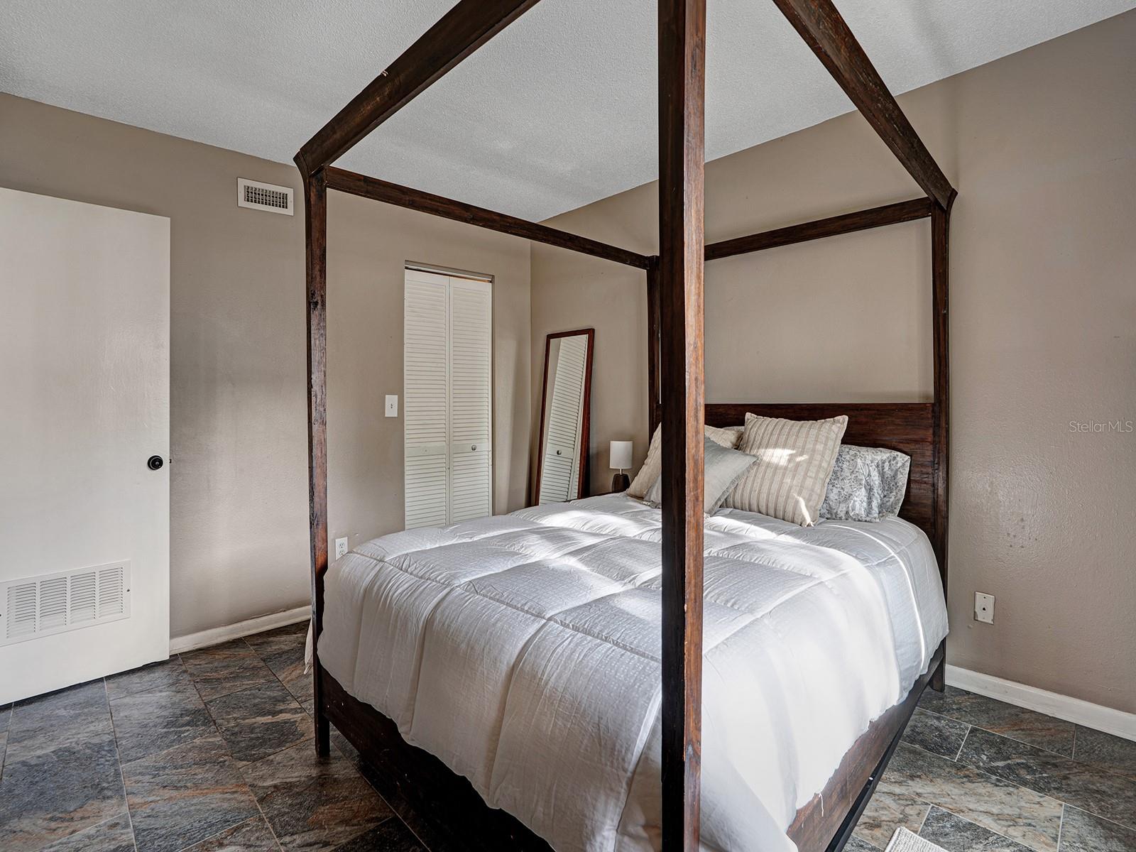 ST ANDREWS COVE CONDO - Residential