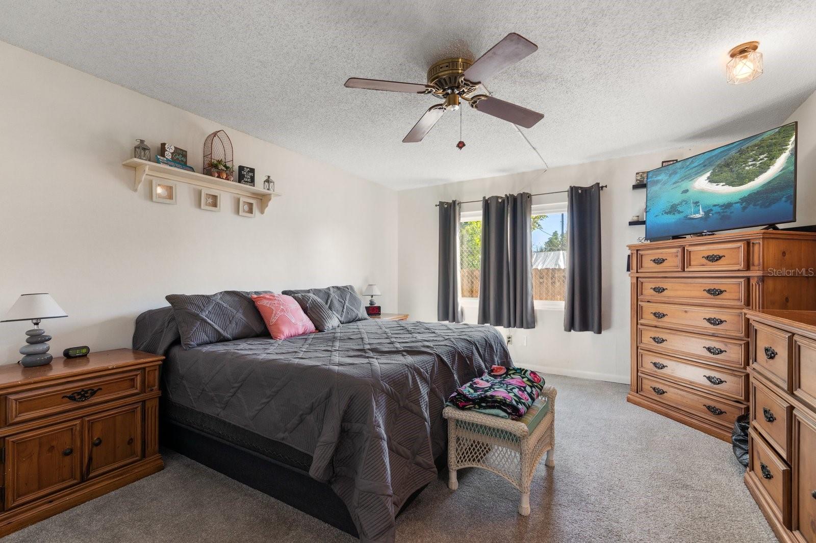 WILLOW LAKE - Residential