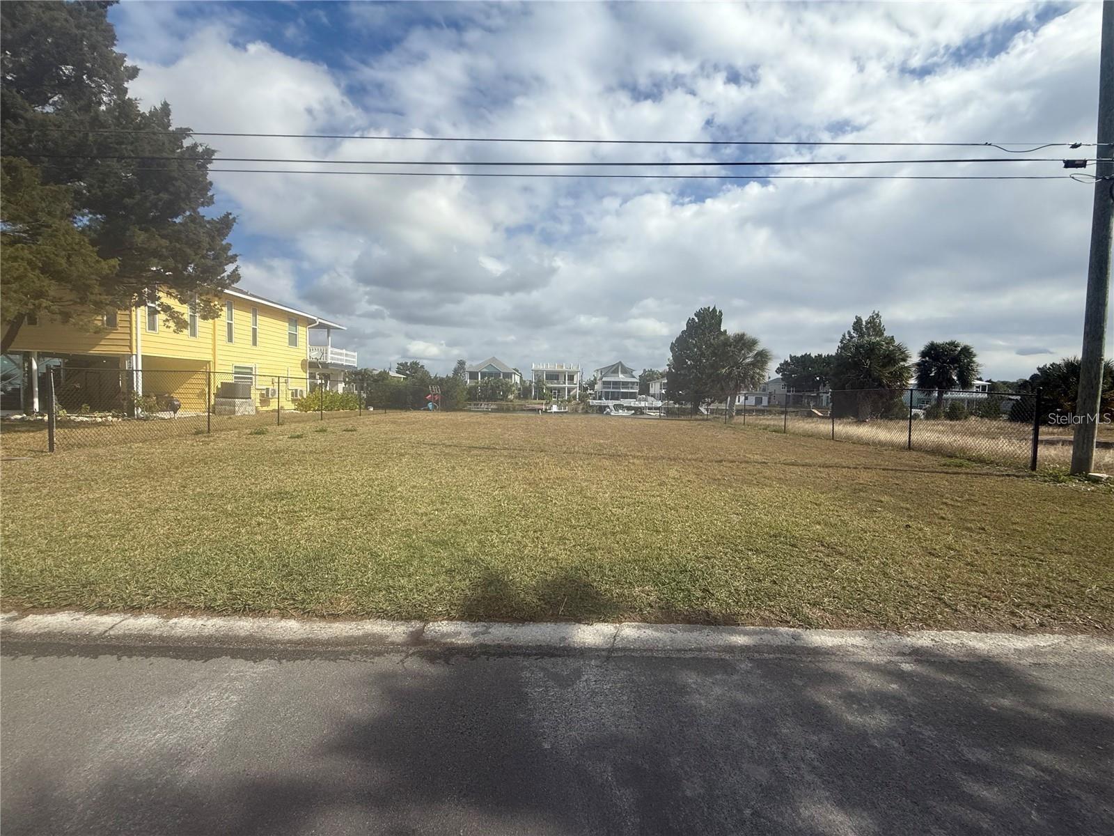 HERNANDO BEACH - Land