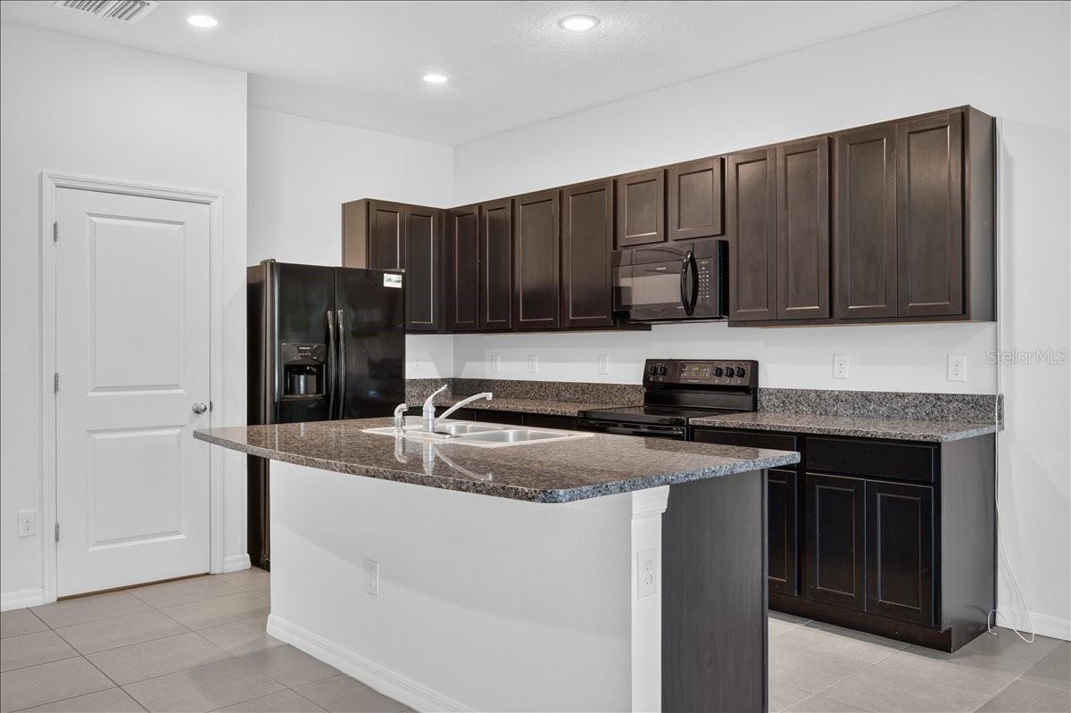 EAGLE PALM PH 3B - Residential