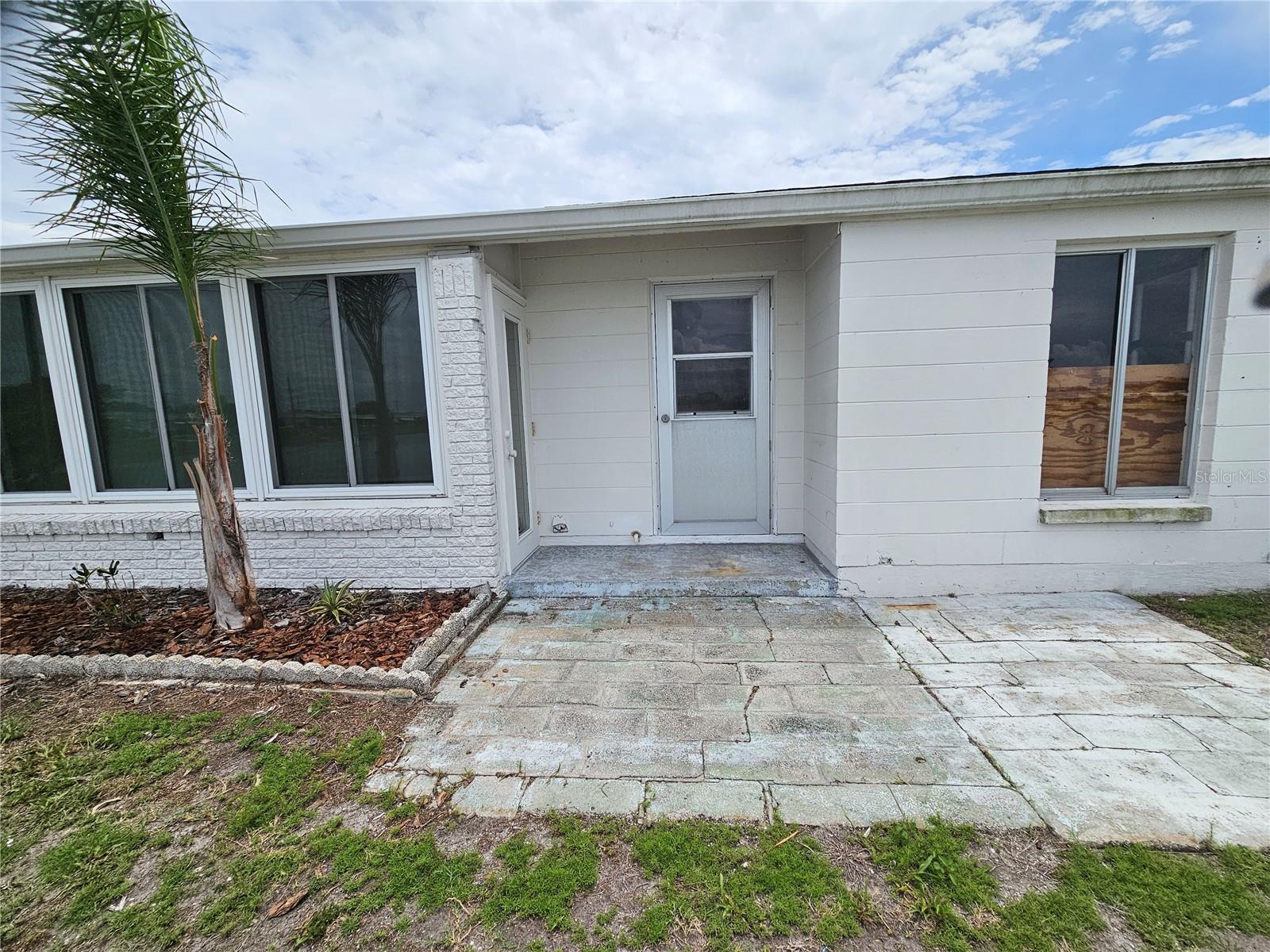 DEL WEBBS SUN CITY FLORIDA UN - Residential Lease