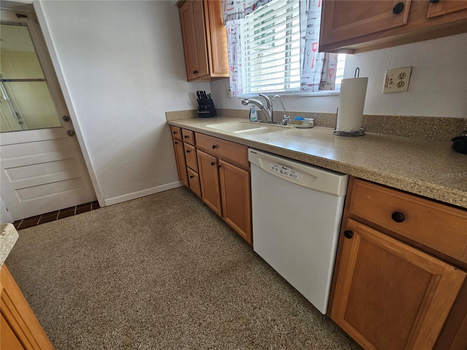 DEL WEBBS SUN CITY FLORIDA UN - Residential Lease