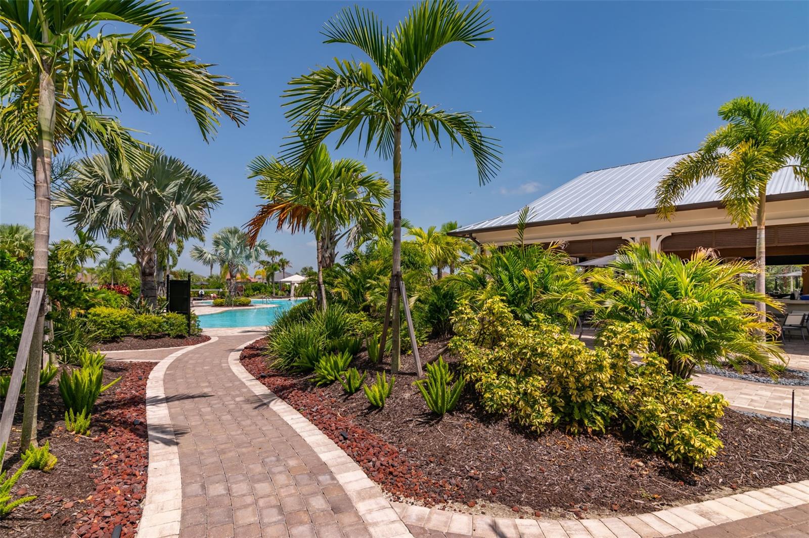 GARDEN HOMES AT ESPLANADE ON PALMER RANCH - Residential