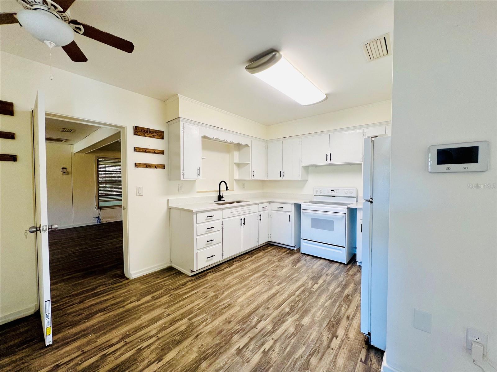 FANNING SUB - Residential Lease