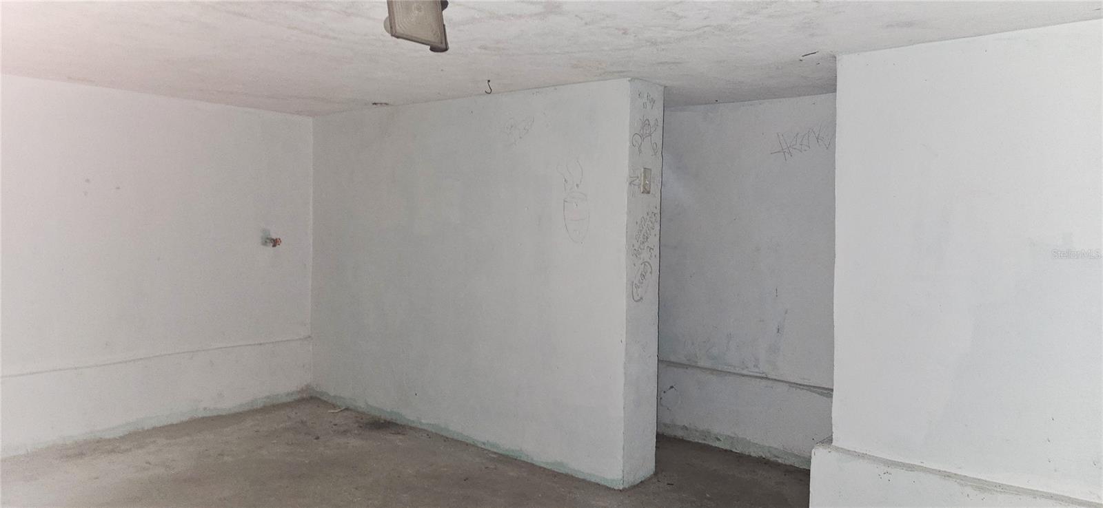 S C MOORE ADD MRS S C MOORE ESTATE - Residential