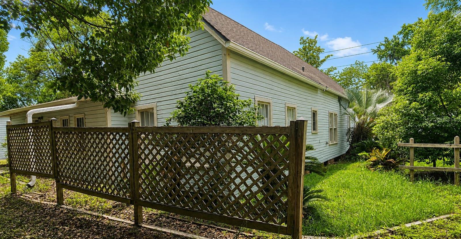 S C MOORE ADD MRS S C MOORE ESTATE - Residential