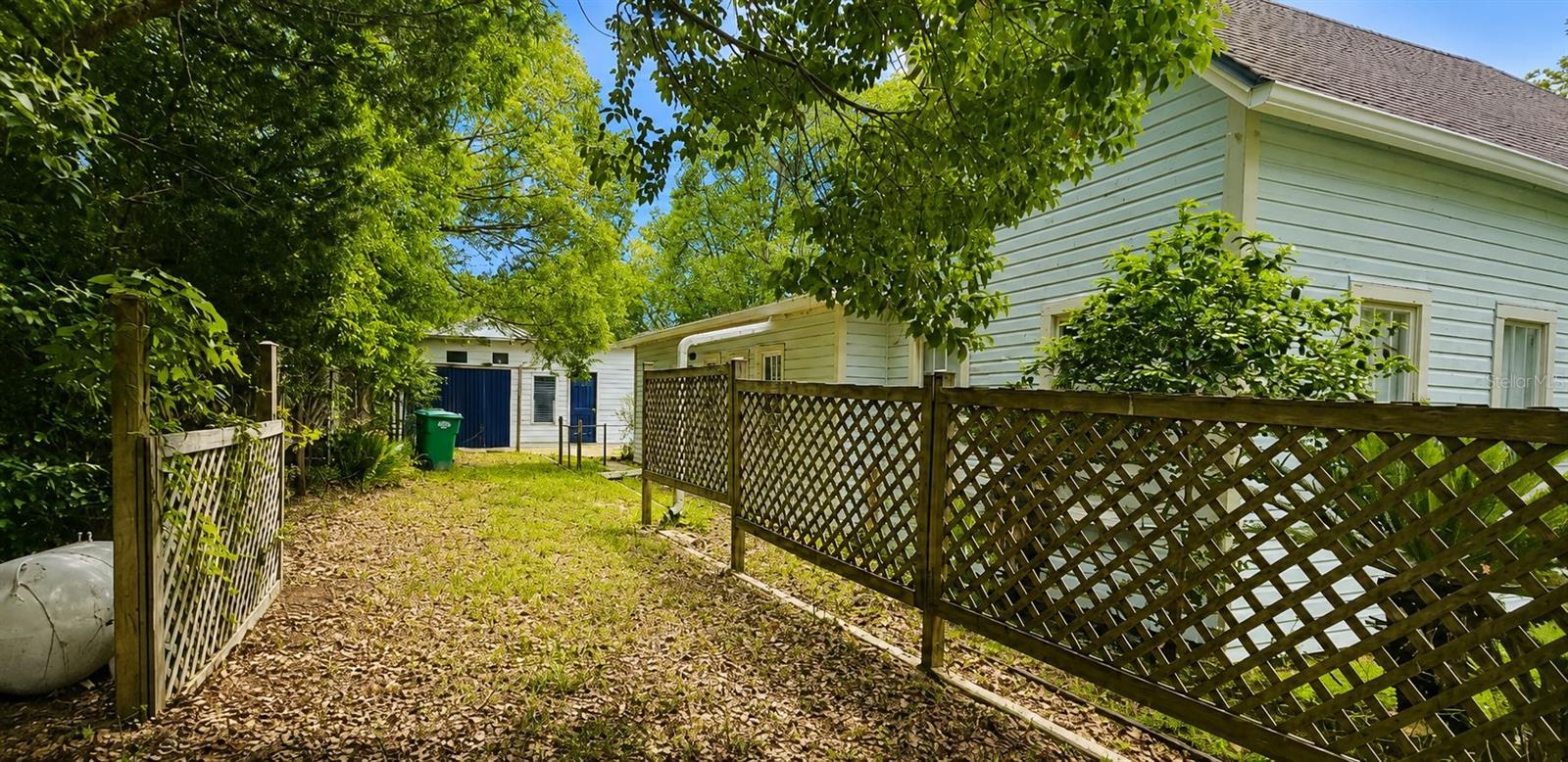 S C MOORE ADD MRS S C MOORE ESTATE - Residential