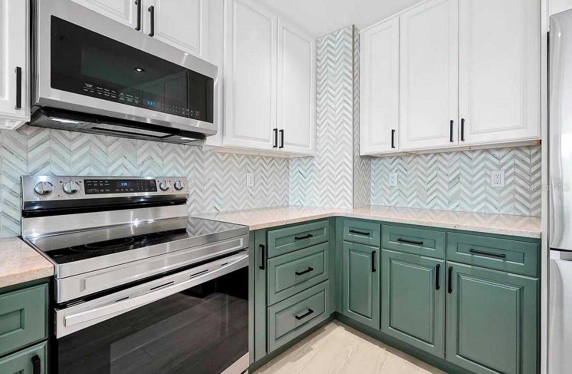 WAVERLY/LK EOLA - Residential Lease