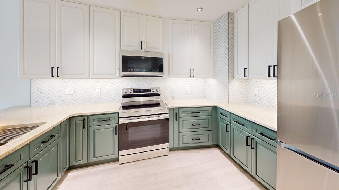 WAVERLY/LK EOLA - Residential Lease