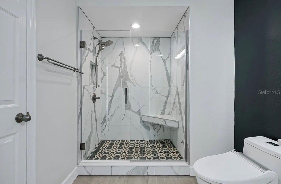 WAVERLY/LK EOLA - Residential Lease