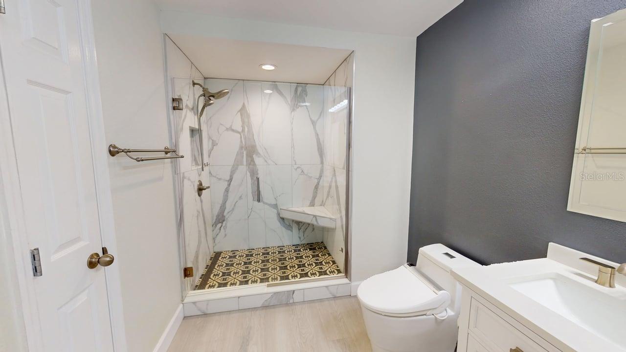 WAVERLY/LK EOLA - Residential Lease