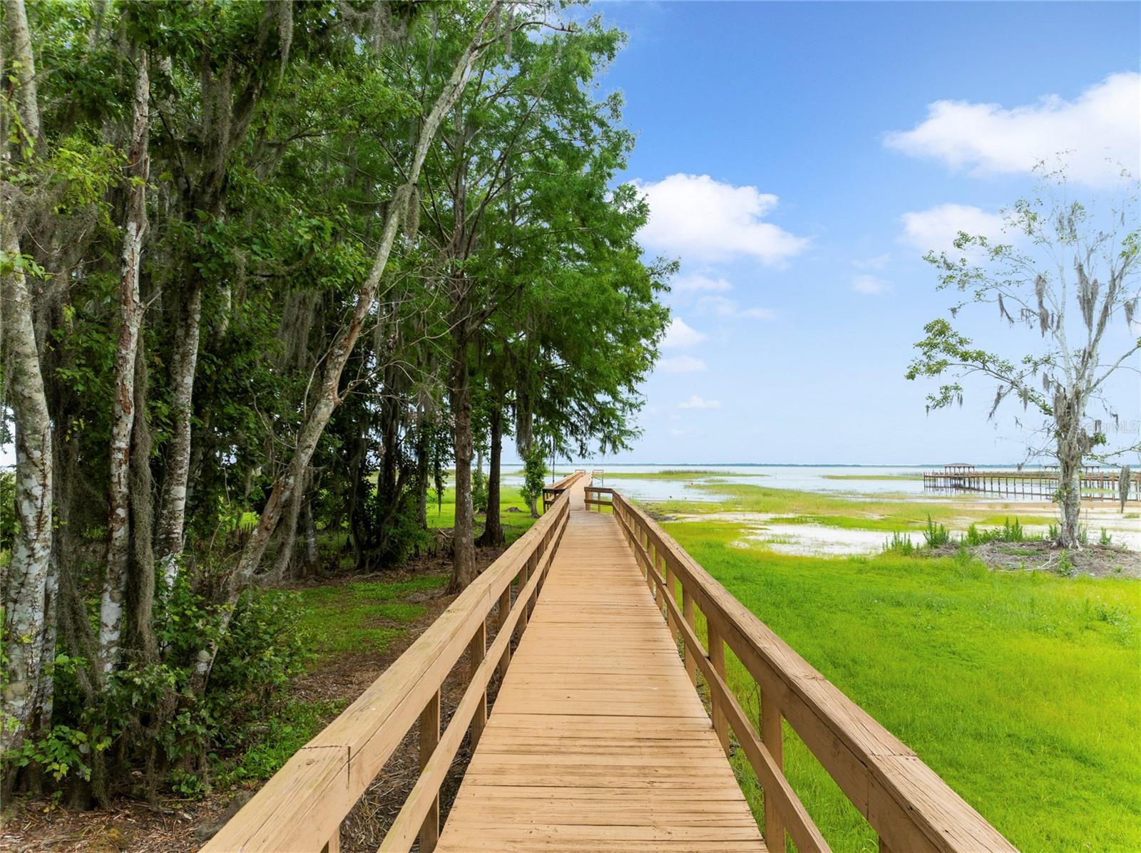 EAST LAKE RESERVE AT NARCOOSSEE UNIT 3 - Land