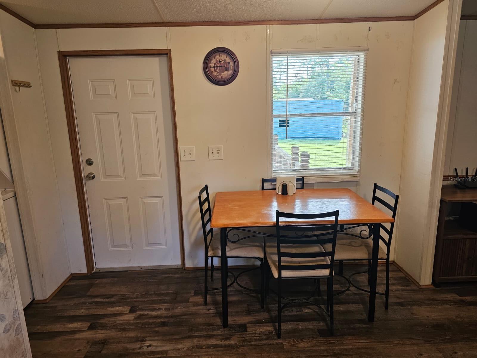 FRST LAKES PARK - Residential