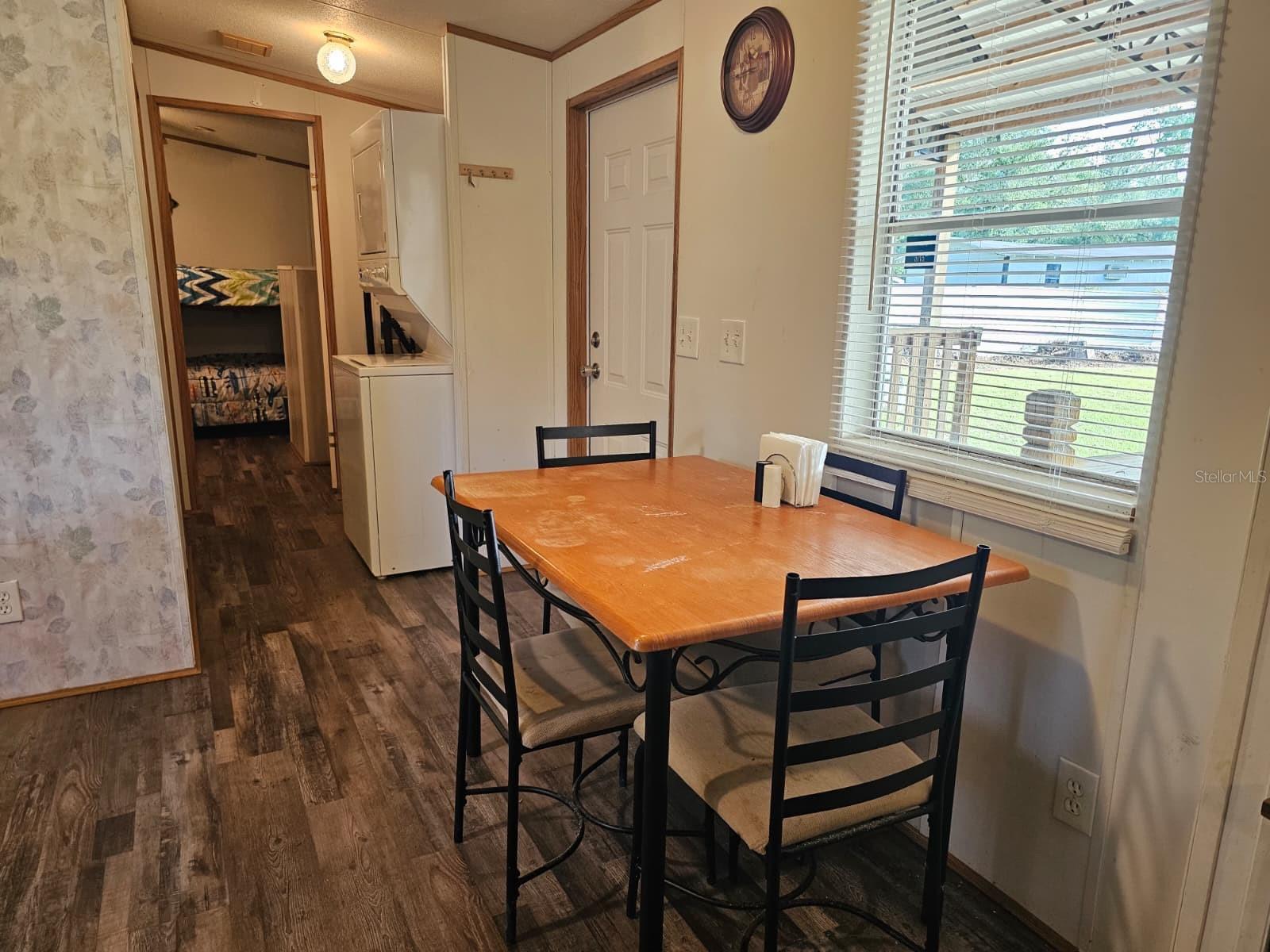 FRST LAKES PARK - Residential