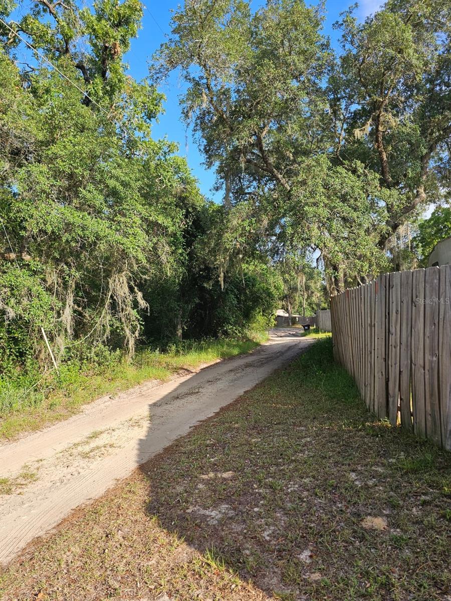 FRST LAKES PARK - Residential
