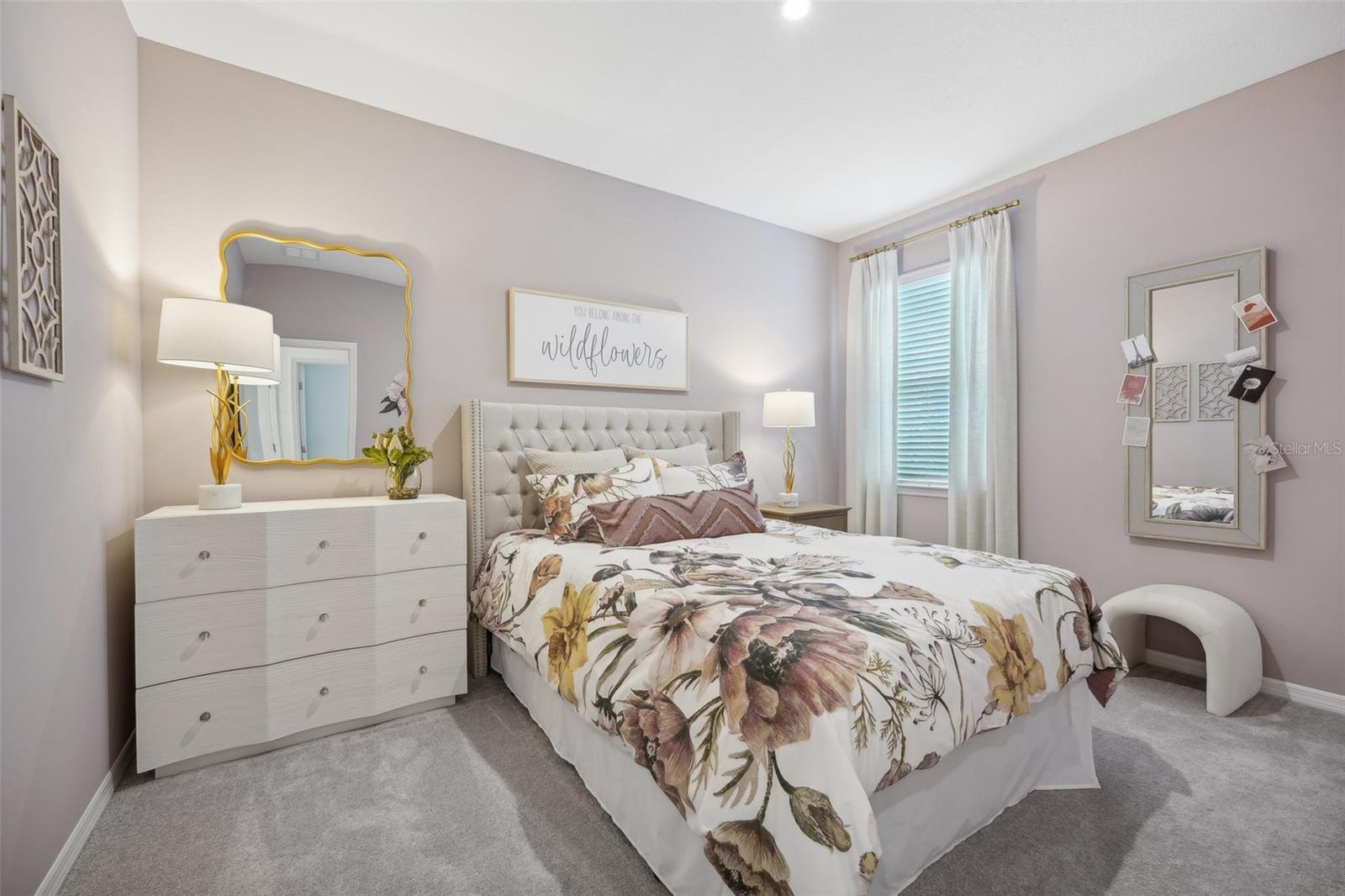 SILVER LAKE POINTE - Residential