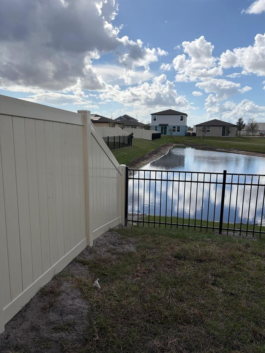 LAKE DEER ESTATES - Residential Lease