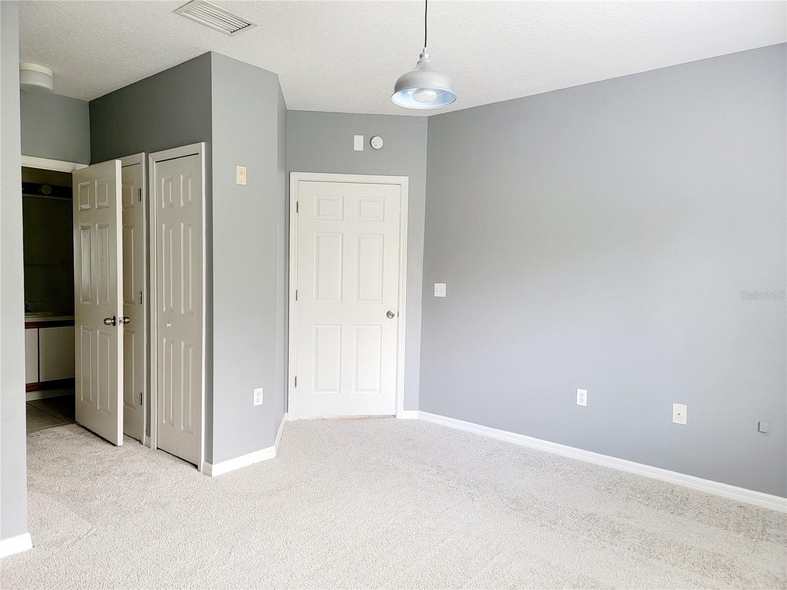 VILLAGES OF BLOOMINGDALE CONDO - Residential
